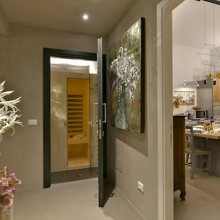 Luxurious Renaissance Flat In 피렌체