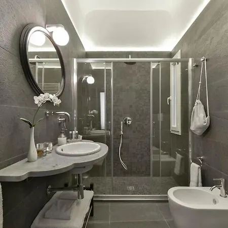 아파트 Luxurious Renaissance Flat In *