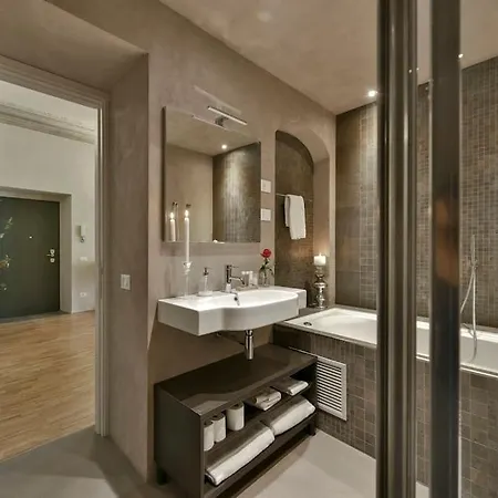 Luxurious Renaissance Flat In * 피렌체