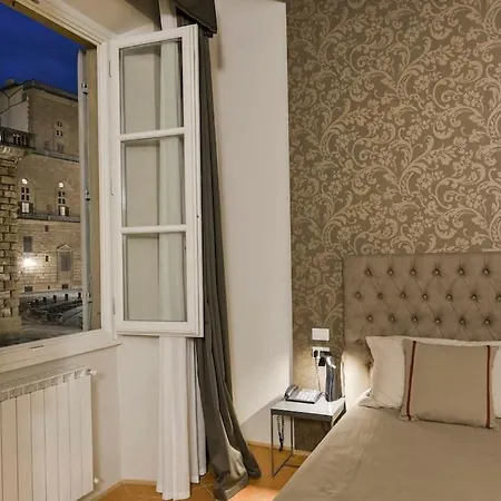 Luxurious Renaissance Flat In *
